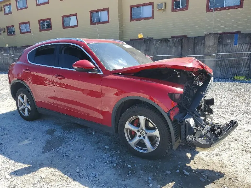 2018 ALFA ROMEO STELVIO   
