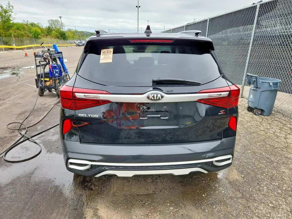 2021 KIA SELTOS S  