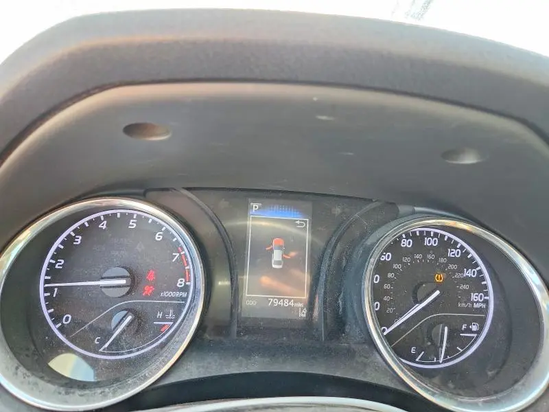 2019 TOYOTA CAMRY SE  