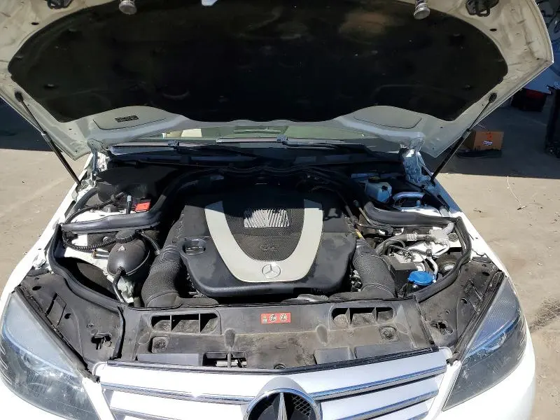 2011 MERCEDES-BENZ C 300  