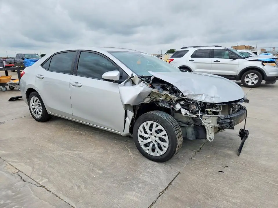 2018 TOYOTA COROLLA LE  