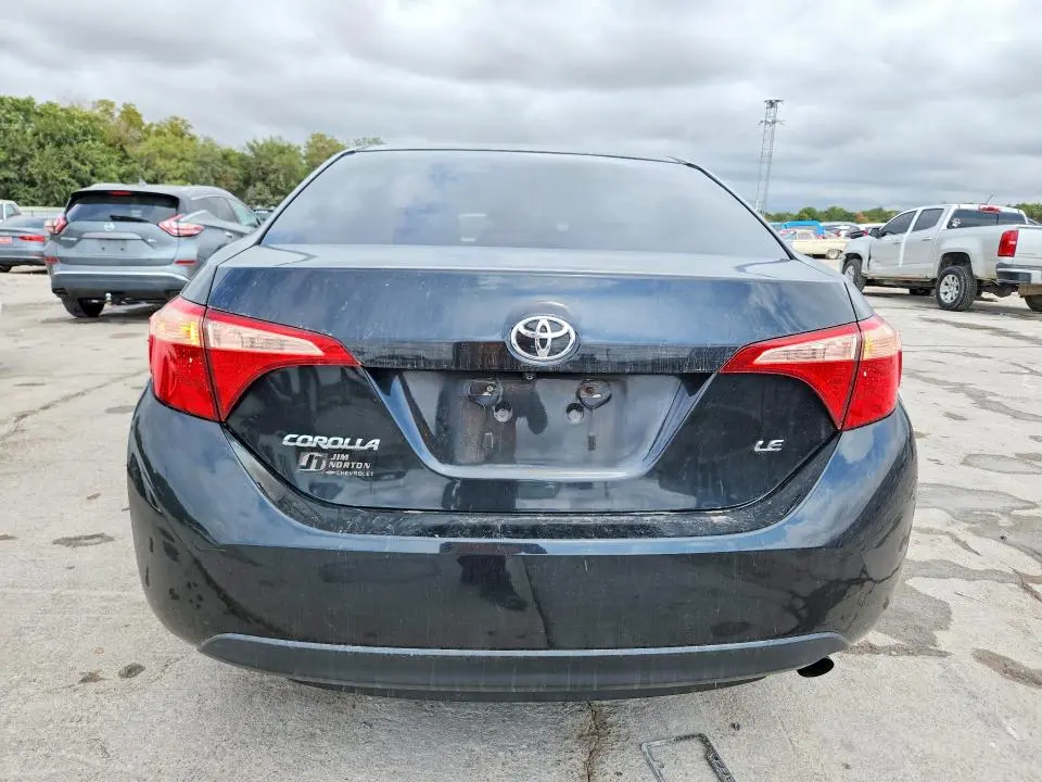 2018 TOYOTA COROLLA LE  