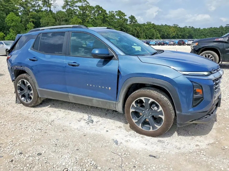 2025 CHEVROLET EQUINOX LT  