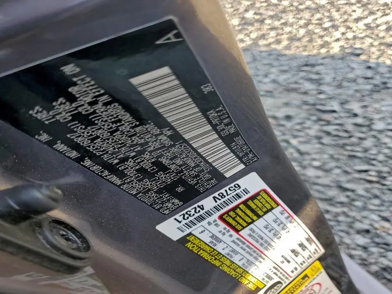 2013 TOYOTA SIENNA XLE  