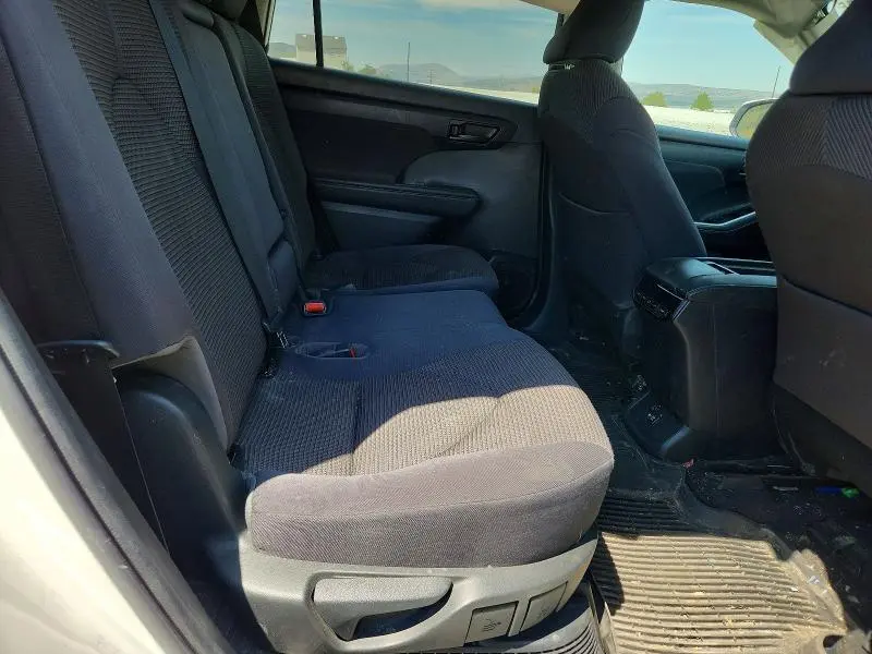 2021 TOYOTA HIGHLANDER HYBRID LE  