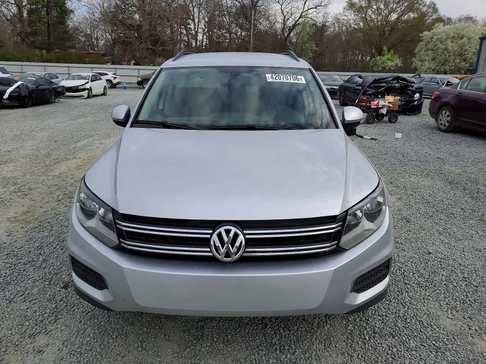 2016 VOLKSWAGEN TIGUAN S  