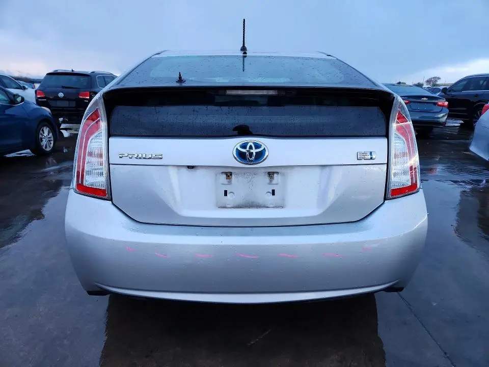 2015 TOYOTA PRIUS TWO  