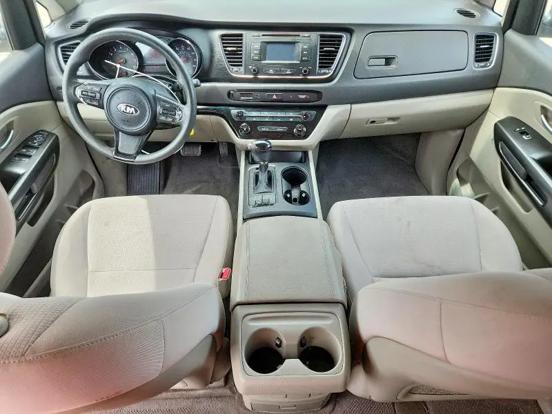 2017 KIA SEDONA LX  