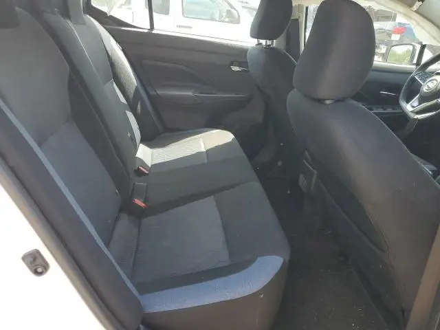 2024 NISSAN VERSA SV  