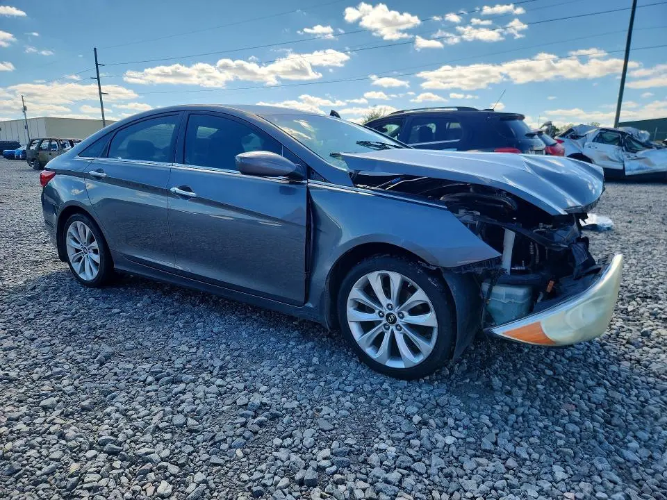 2011 HYUNDAI SONATA SE  