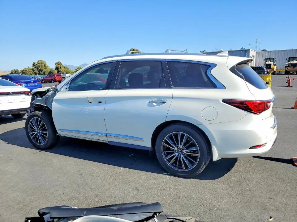 2019 INFINITI QX60 LUXE  