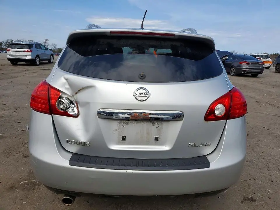 2013 NISSAN ROGUE S  