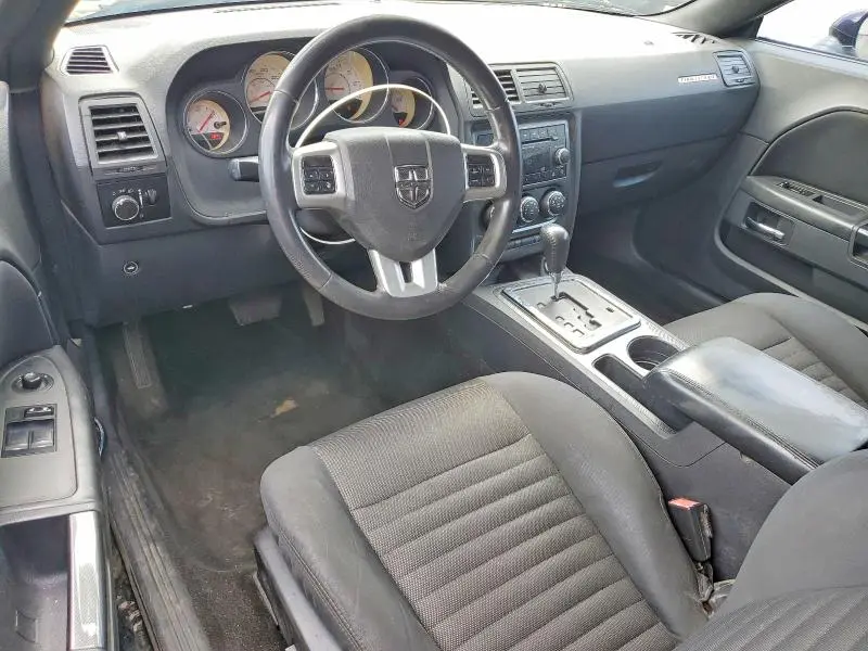2013 DODGE CHALLENGER SXT  