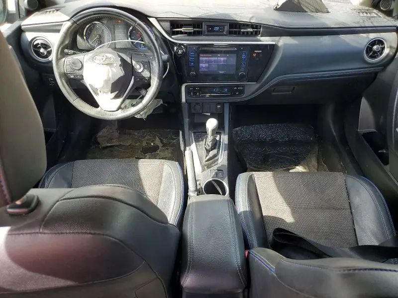 2017 TOYOTA COROLLA SE  