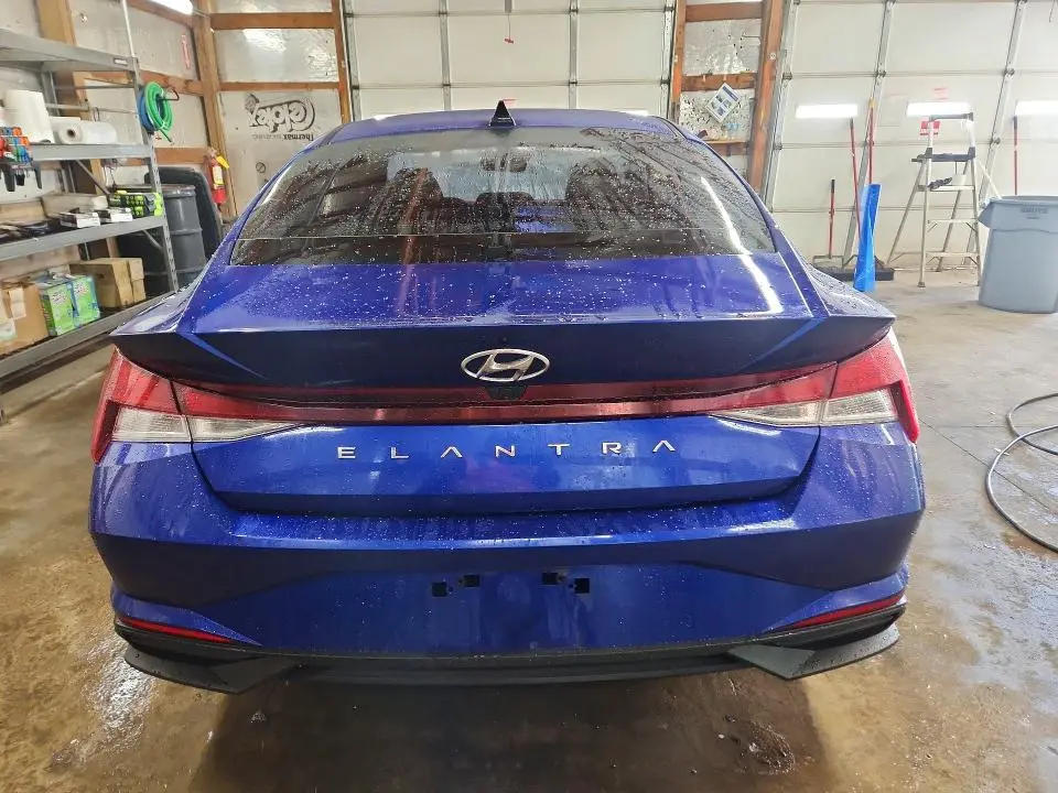 2023 HYUNDAI ELANTRA SEL  