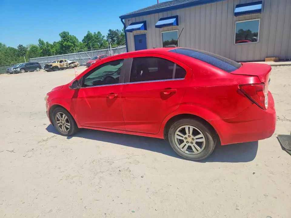 2016 CHEVROLET SONIC LT  