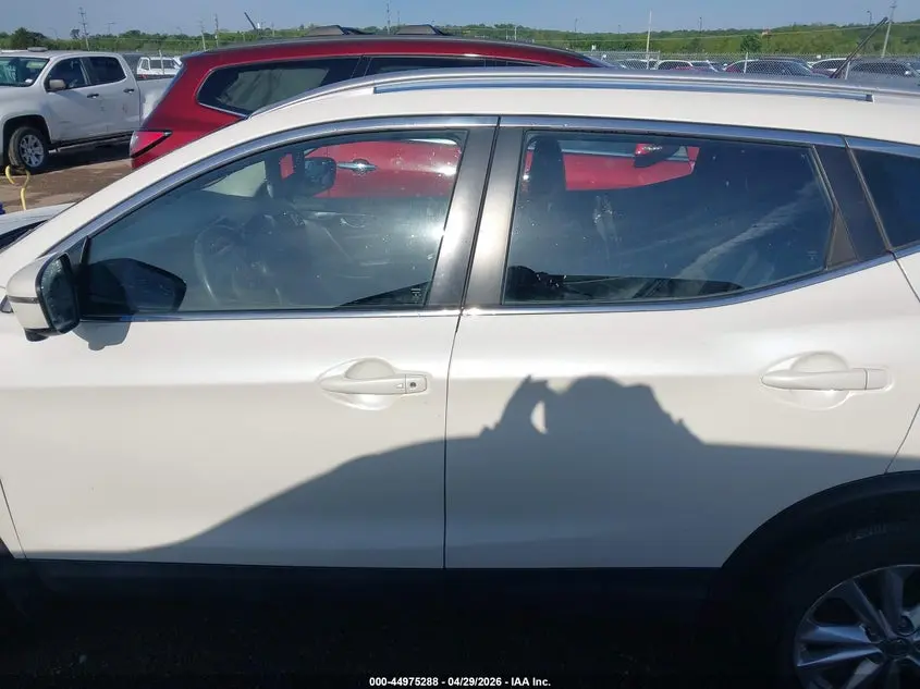 2017 NISSAN ROGUE SPORT SV