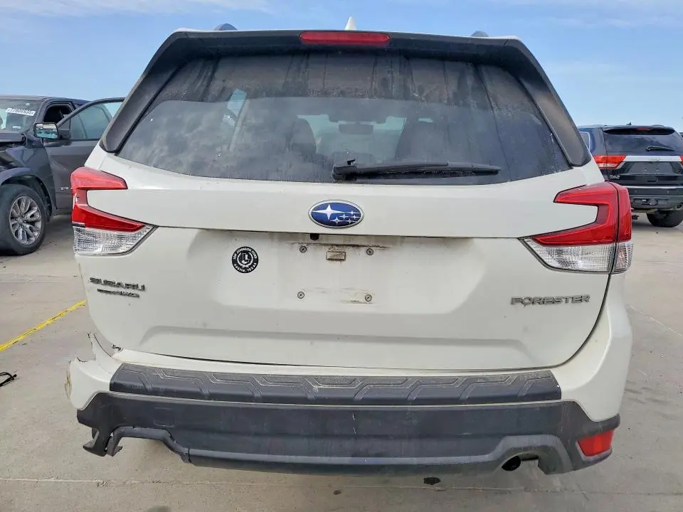 2019 SUBARU FORESTER PREMIUM  