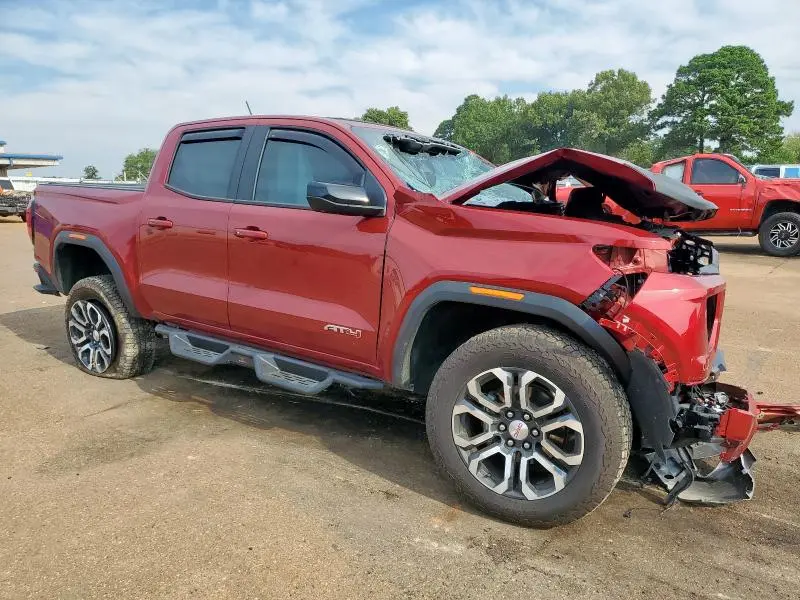 2024 GMC CANYON AT4
