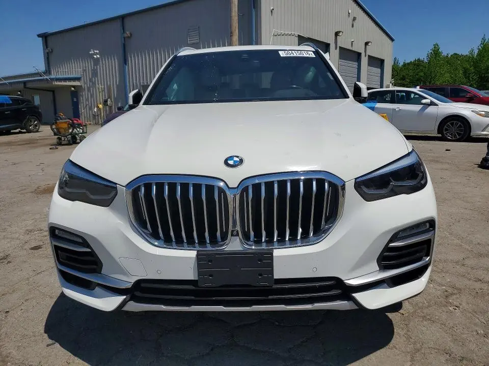 2020 BMW X5   
