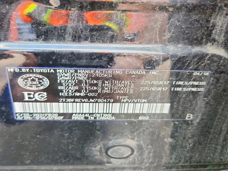 2018 TOYOTA RAV4 LE  