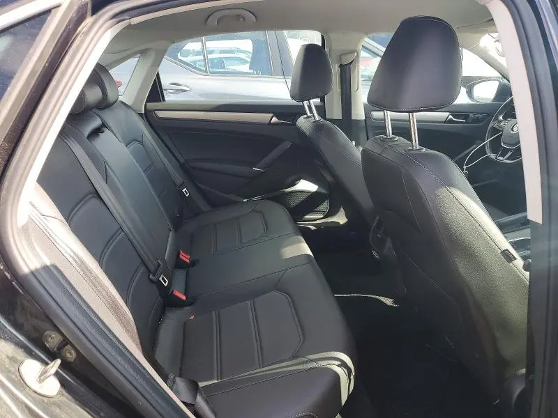 2020 VOLKSWAGEN PASSAT SE  