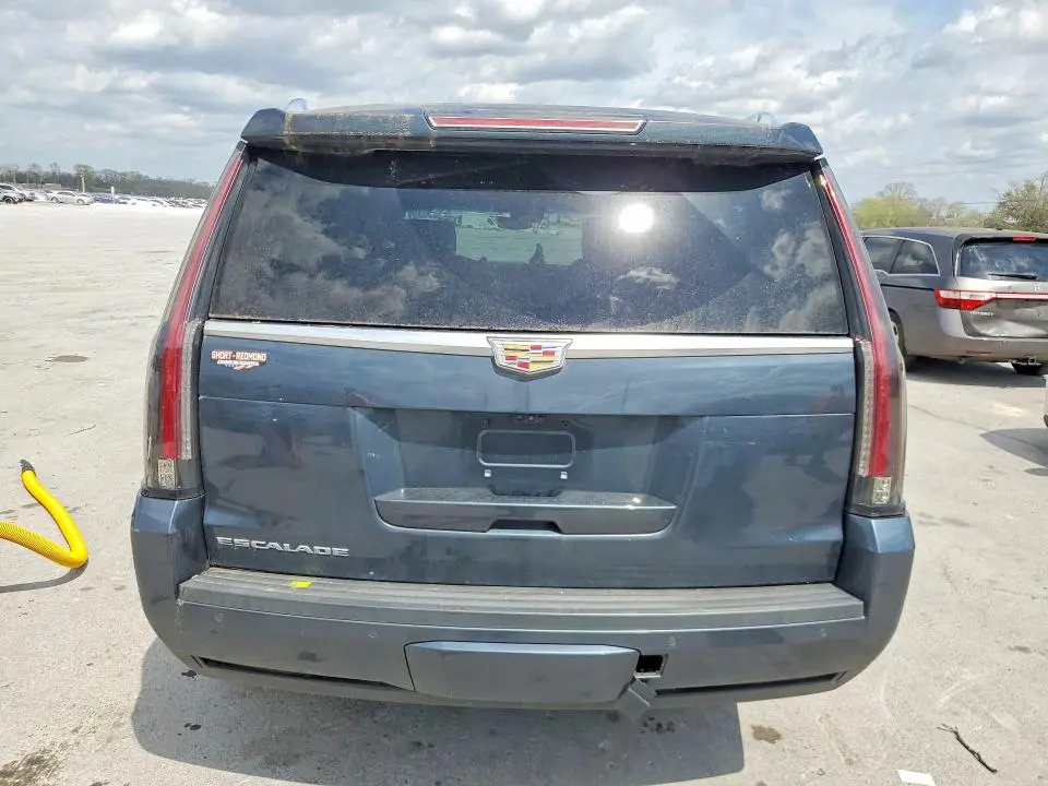 2019 CADILLAC ESCALADE LUXURY  