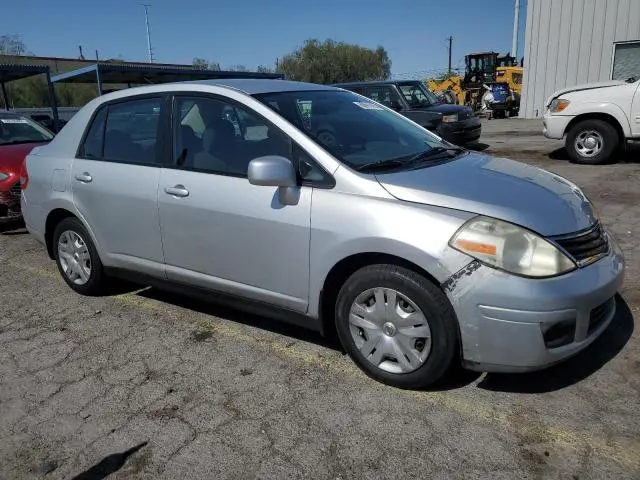 2010 NISSAN VERSA S  