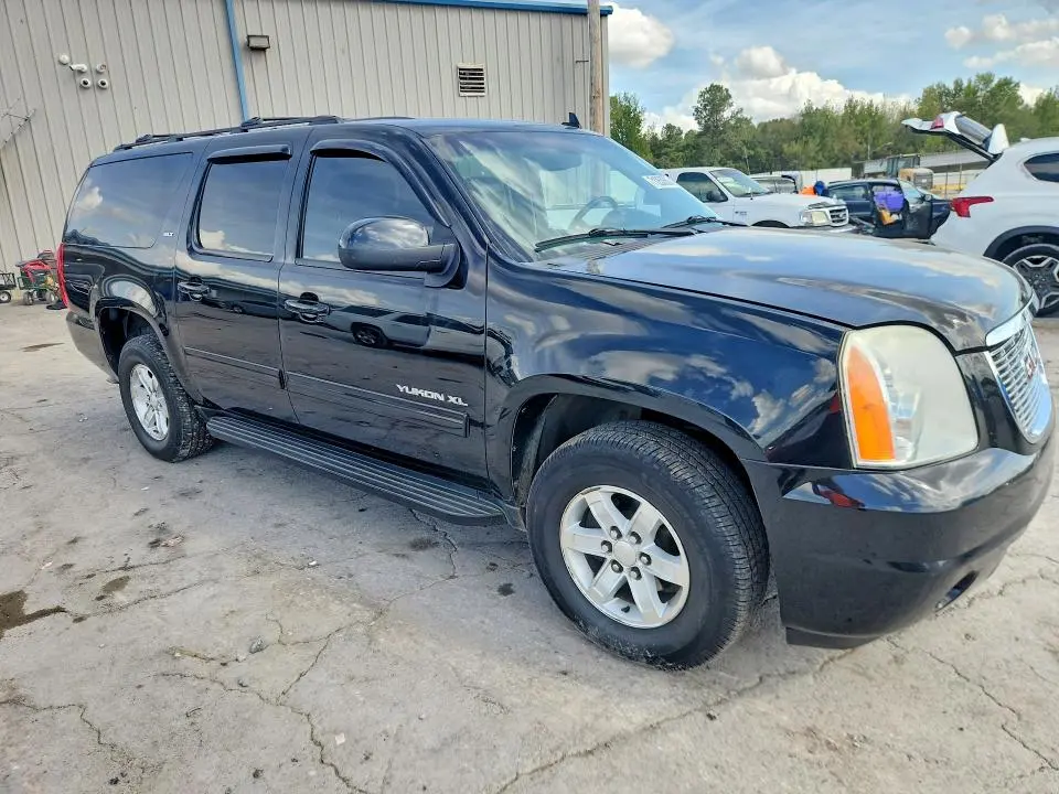 2012 GMC YUKON XL C1500 SLT  