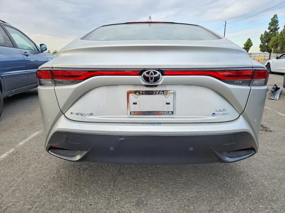 2024 TOYOTA MIRAI XLE  