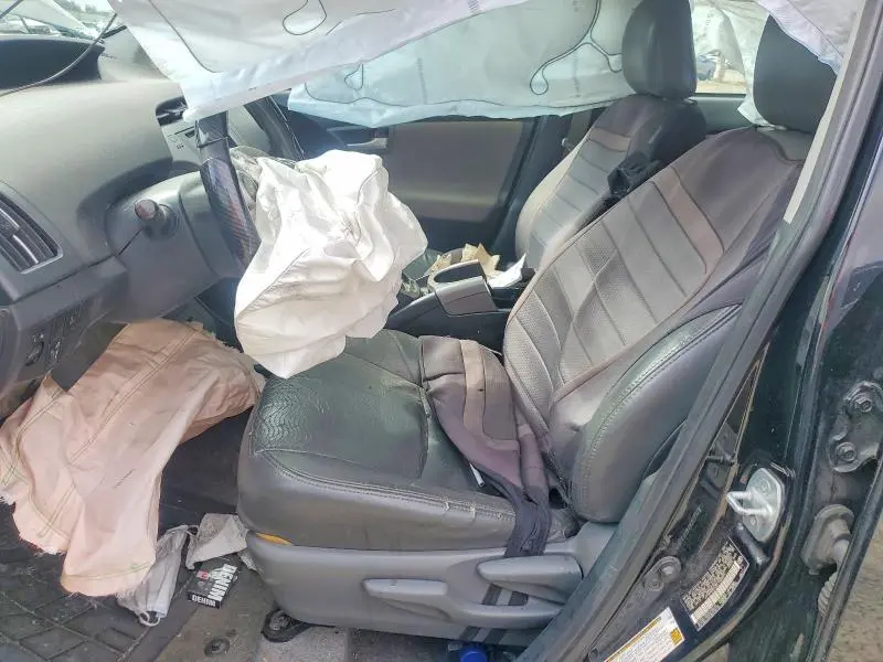 2014 TOYOTA PRIUS THREE  
