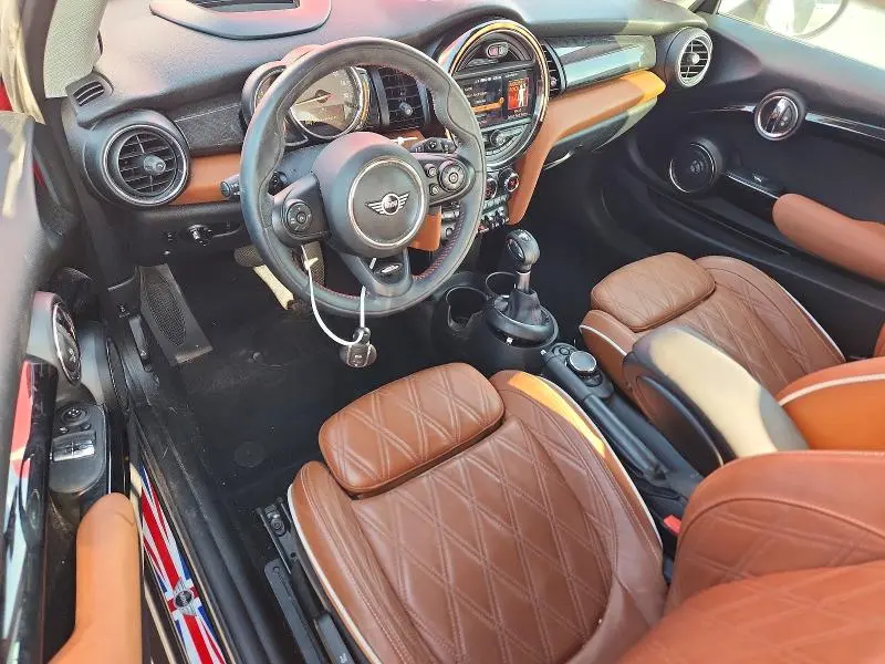 2019 MINI COOPER S  