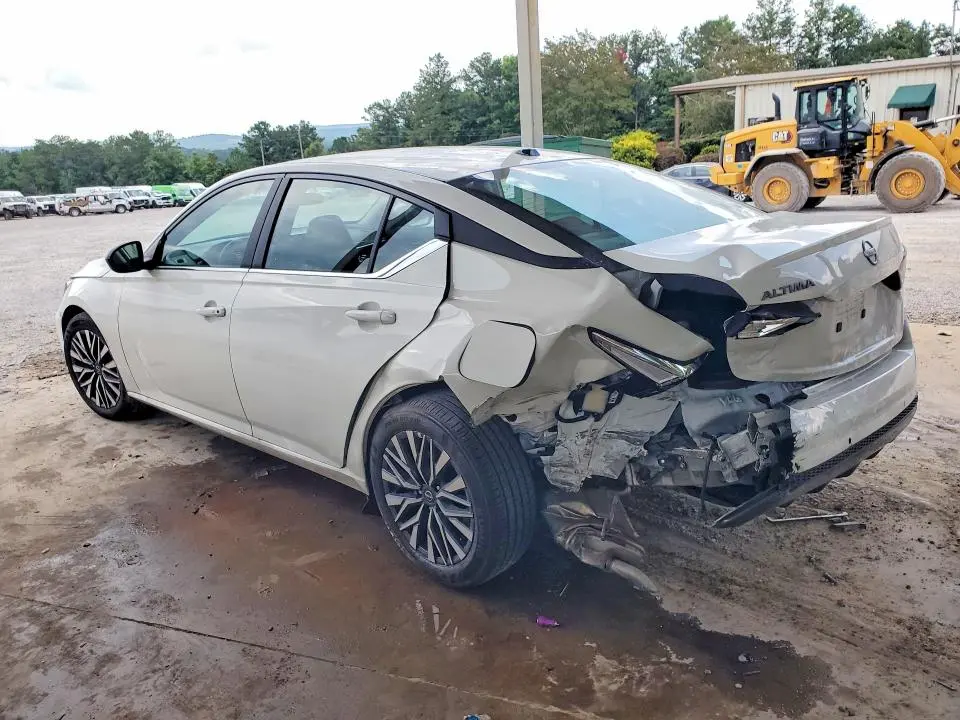 2026 NISSAN ALTIMA SV  