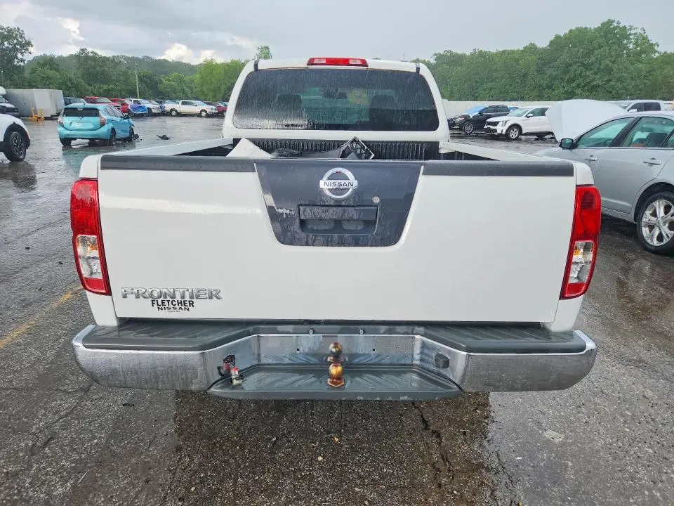 2012 NISSAN FRONTIER S  