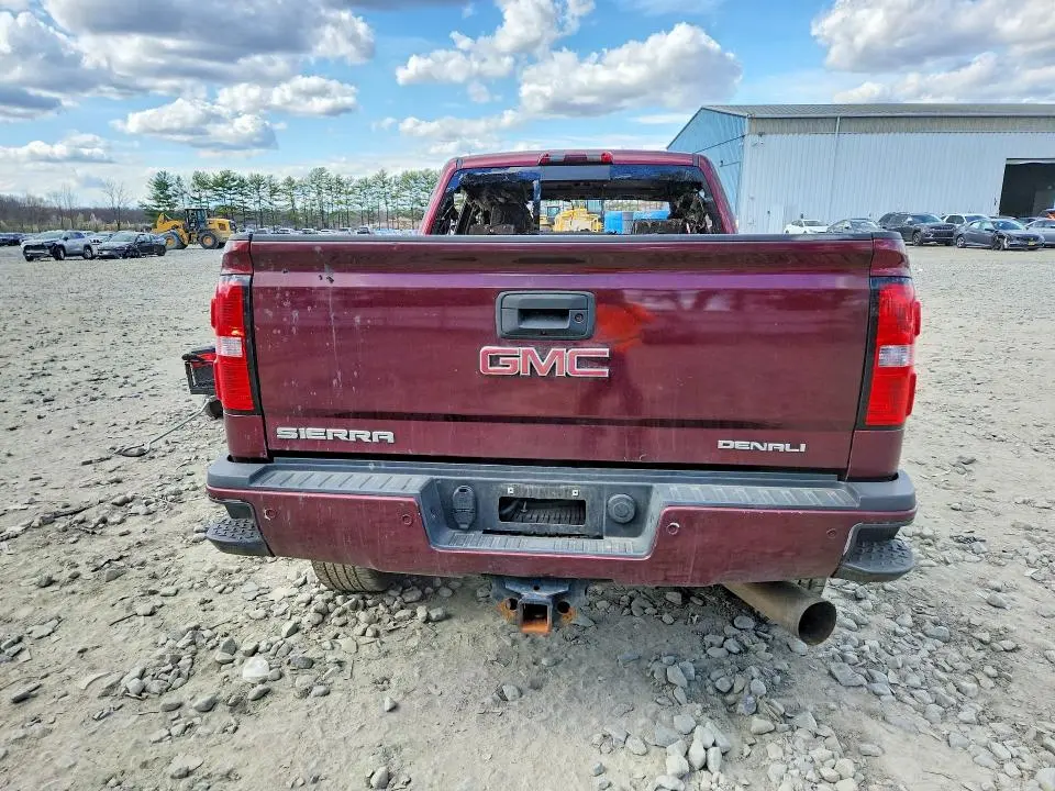 2017 GMC SIERRA K2500 DENALI  