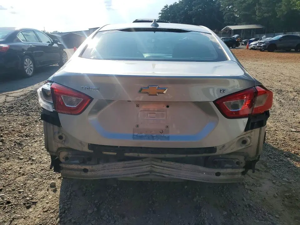 2019 CHEVROLET CRUZE LT  