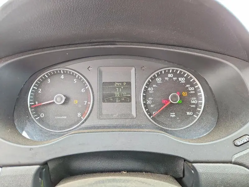 2013 VOLKSWAGEN JETTA SE  