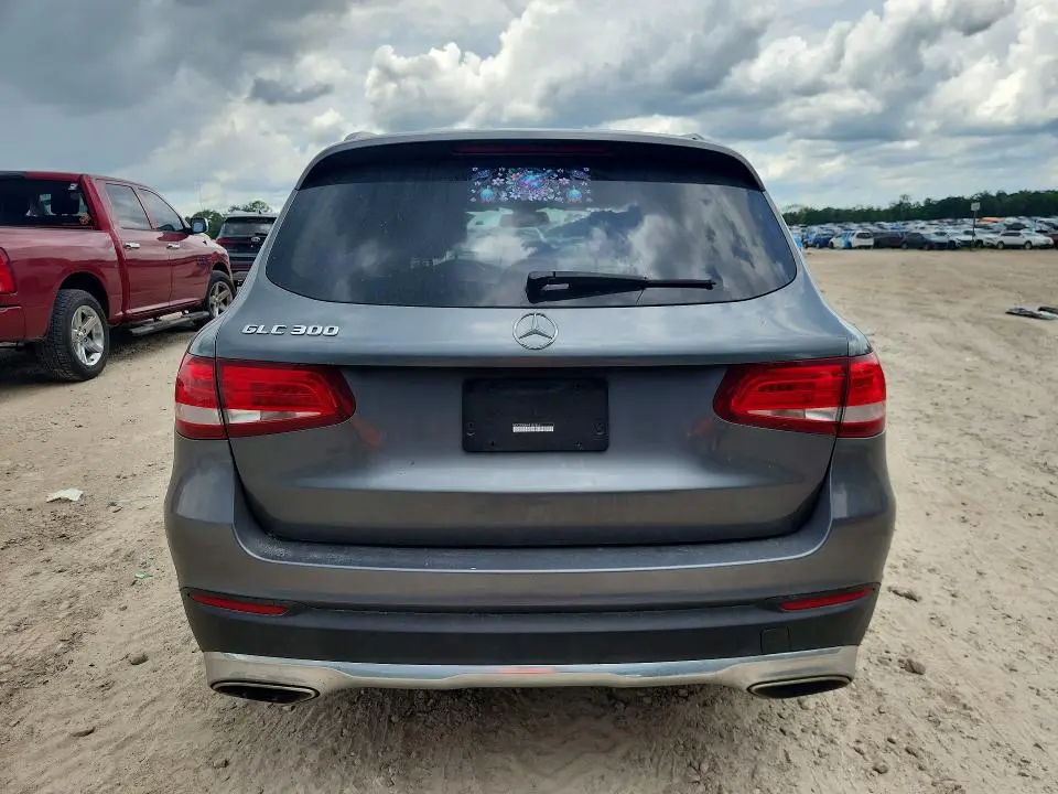 2017 MERCEDES-BENZ GLC 300  