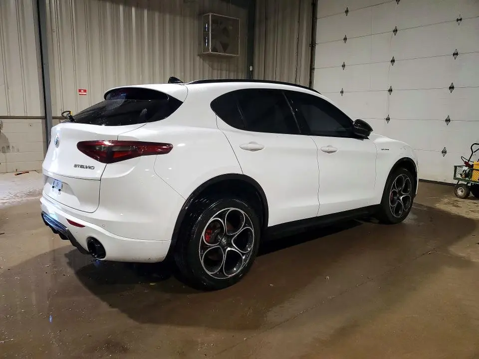 2022 ALFA ROMEO STELVIO TI  