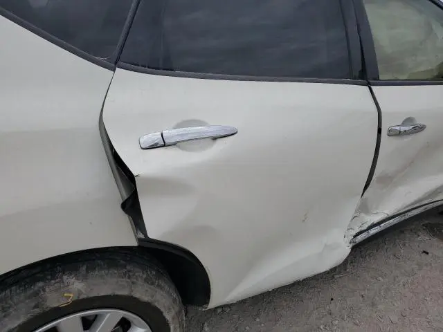 2014 NISSAN MURANO S  