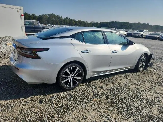 2023 NISSAN MAXIMA SV  