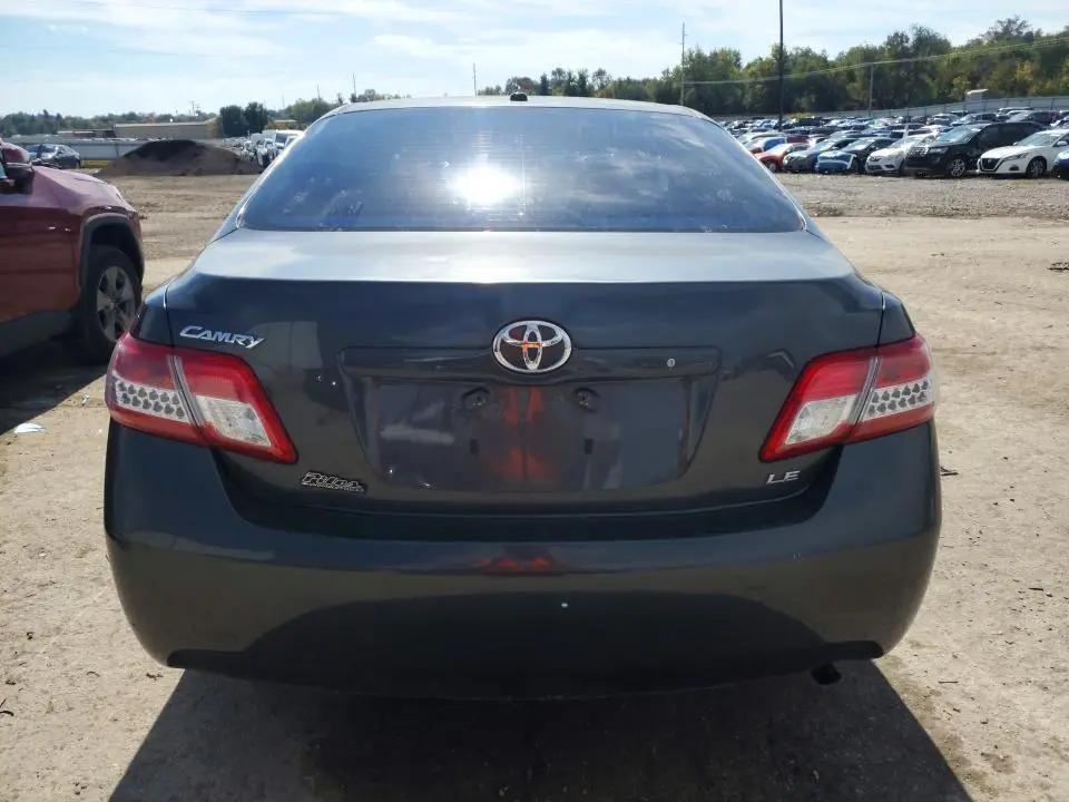 2011 TOYOTA CAMRY LE  