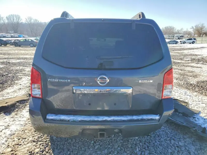 2011 NISSAN PATHFINDER S  
