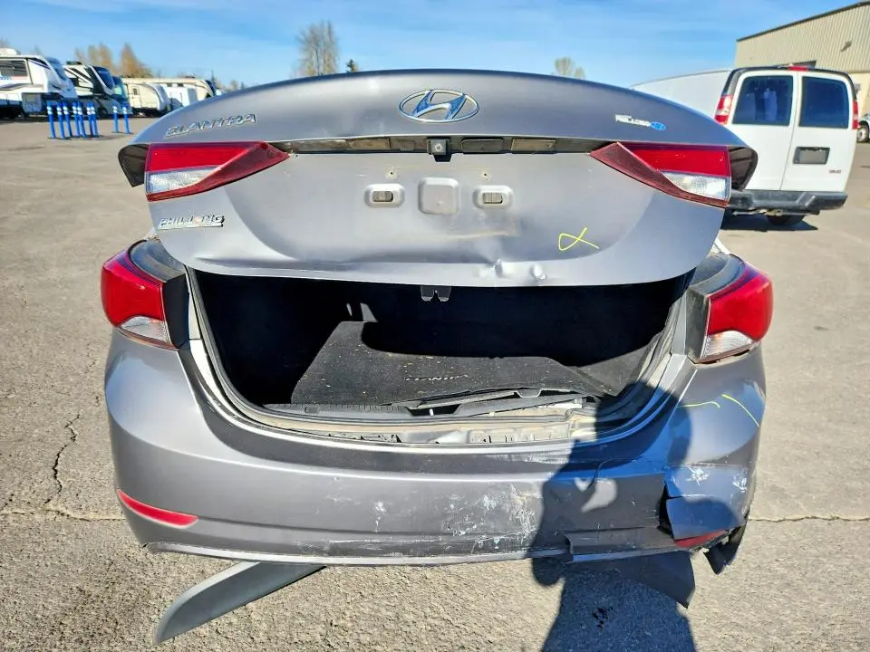 2014 HYUNDAI ELANTRA SE  