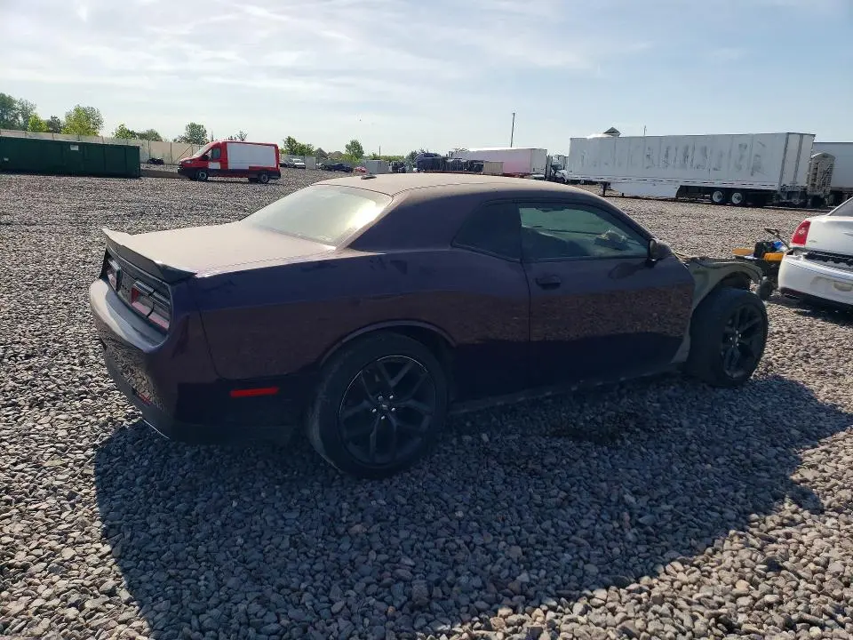 2022 DODGE CHALLENGER SXT  