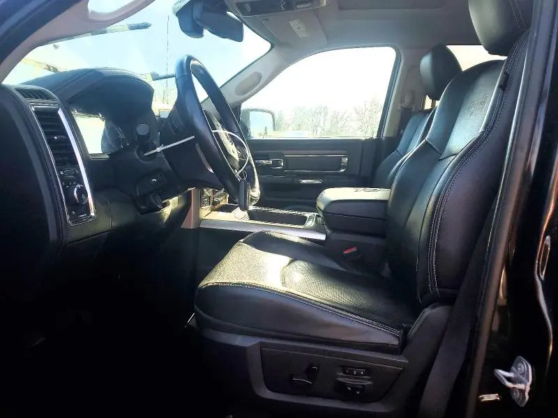 2016 RAM 1500 LARAMIE  