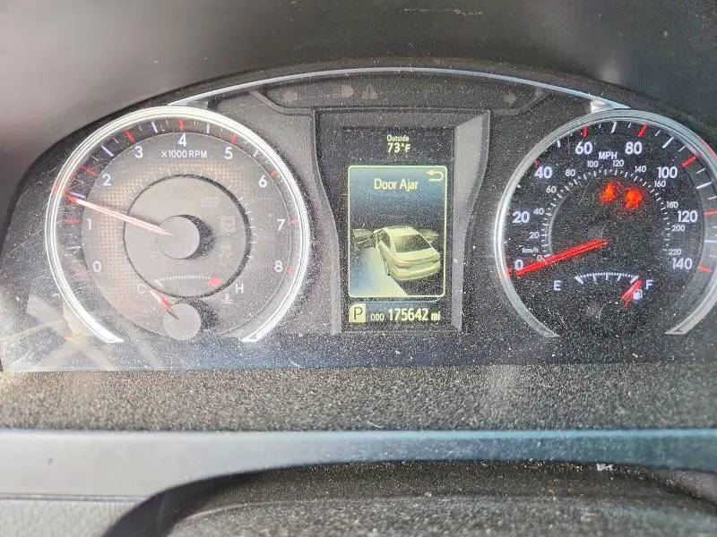 2016 TOYOTA CAMRY XSE  