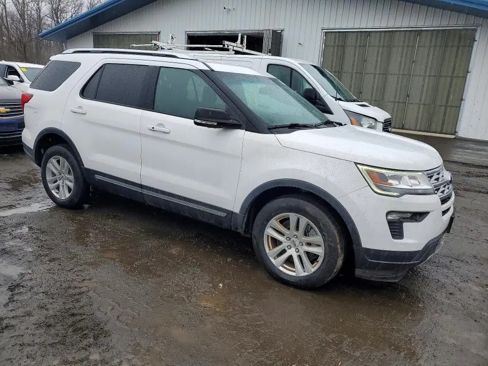 2019 FORD EXPLORER XLT  