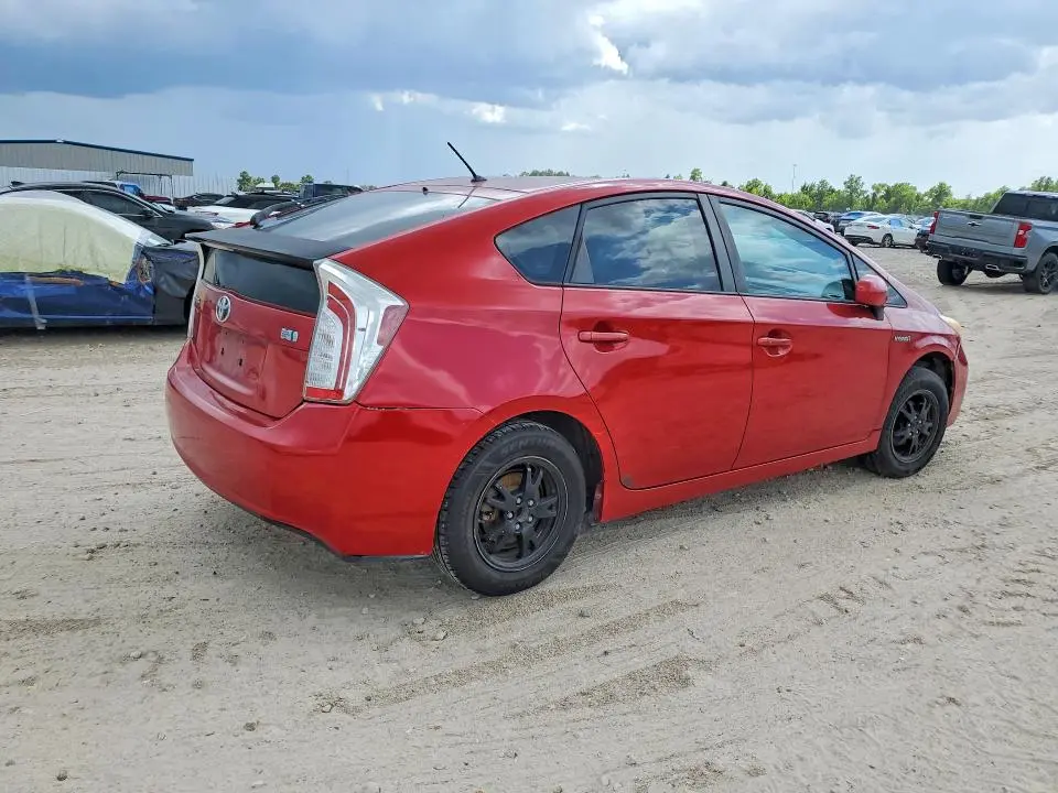 2013 TOYOTA PRIUS TWO  