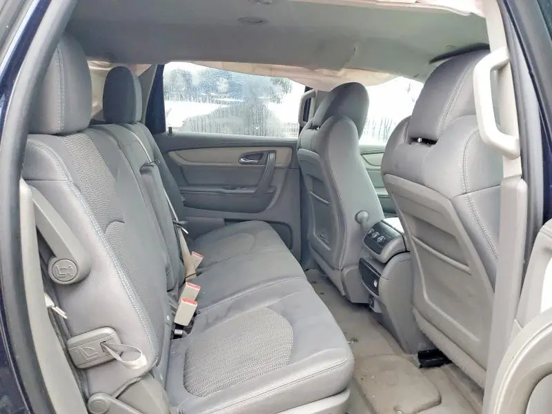 2017 CHEVROLET TRAVERSE LS  